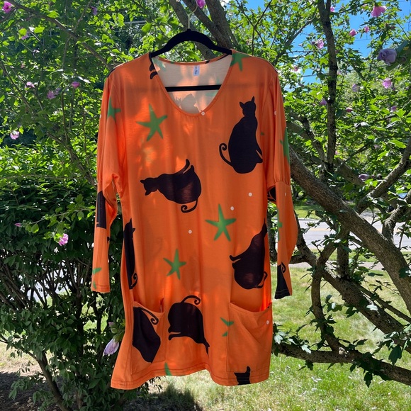 Leo Rosi Dresses & Skirts - NWOT Leo Rosi Orange & Black Halloween Tunic Dress Size Small